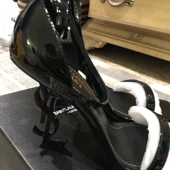 Sexy date night heels - Picture 4 of 5